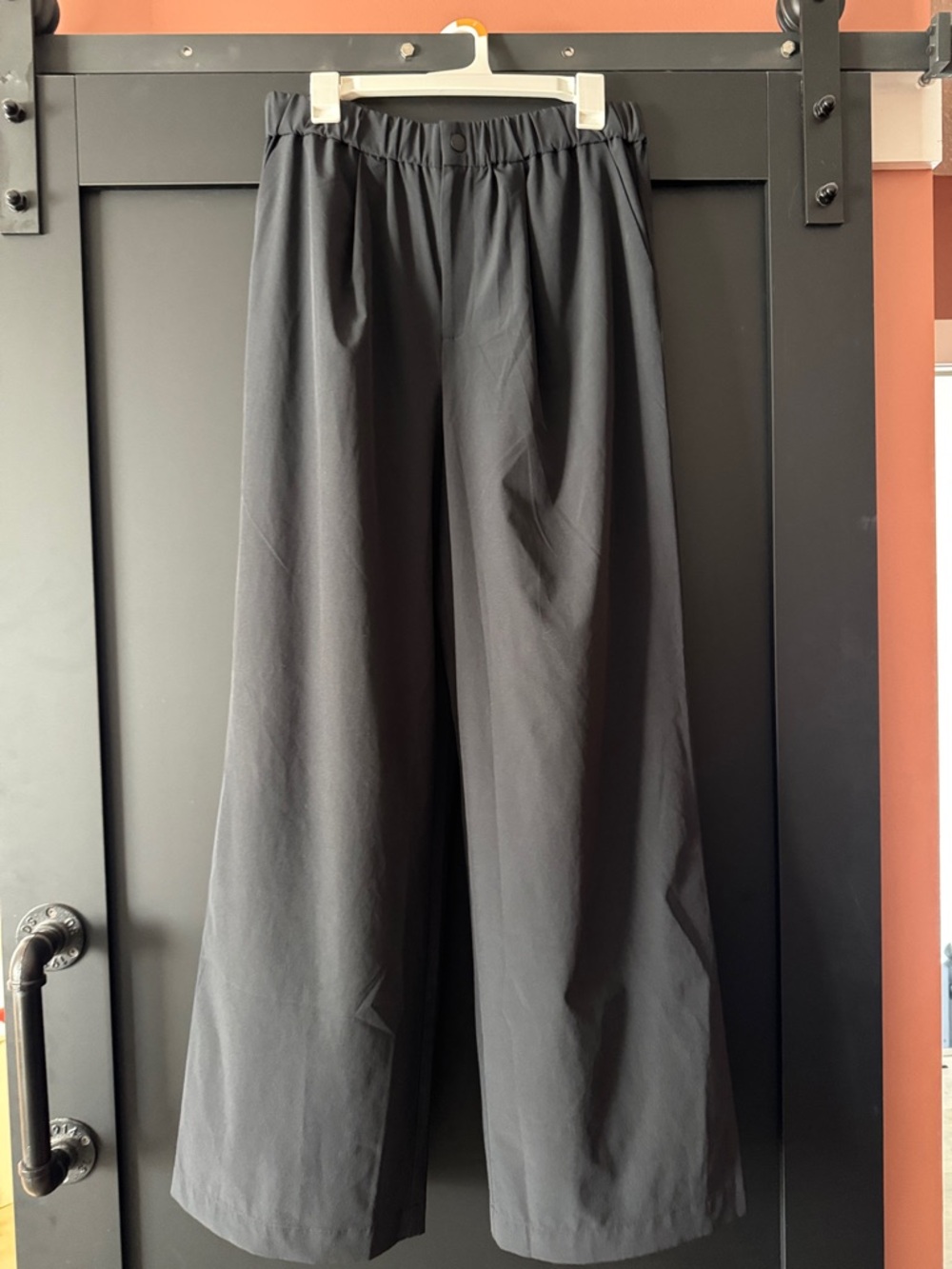 Varley Black Wide-Leg Elastic Waist Trousers